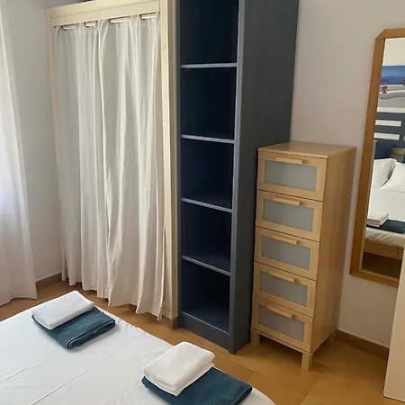 Cheap With A Sunny Garden In Menorca Apartamento *