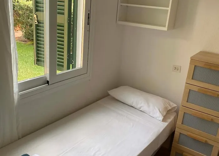 Cheap With A Sunny Garden In Menorca דירה